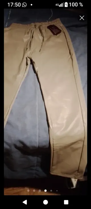 Pantalones beige cuero fino Talla L