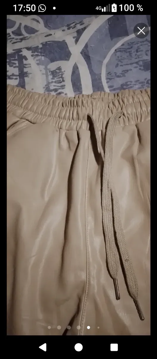 Pantalones beige cuero fino Talla L