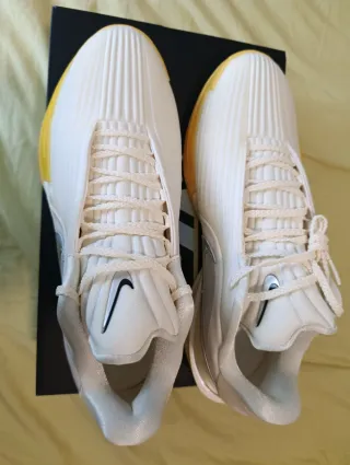 Nike Gt Cut 3 Turbo Beige/Amarillo