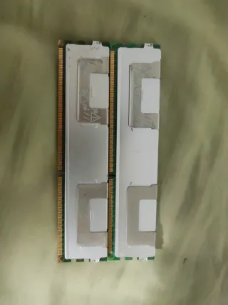 2x 16 GB (2 x 32 GB) 4RX4 PC3-8500R DDR3-1066