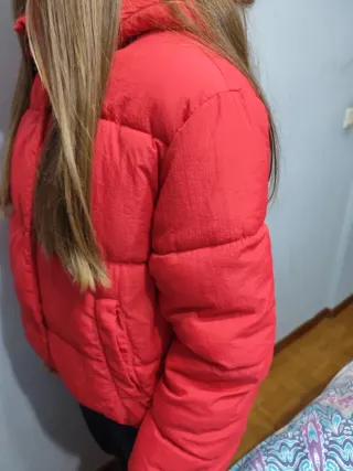 Cazadora acolchada Zara roja