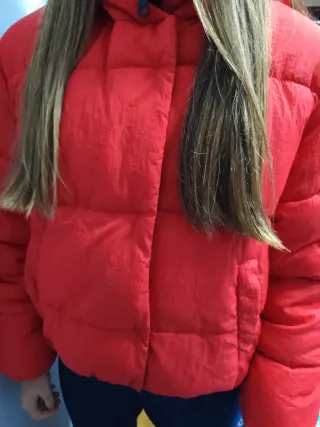 Cazadora acolchada Zara roja