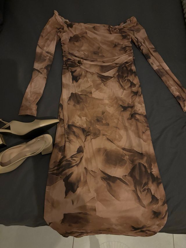 Vestido marrón estampado manga larga