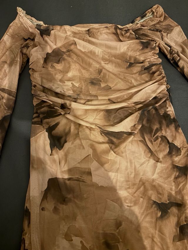 Vestido marrón estampado manga larga