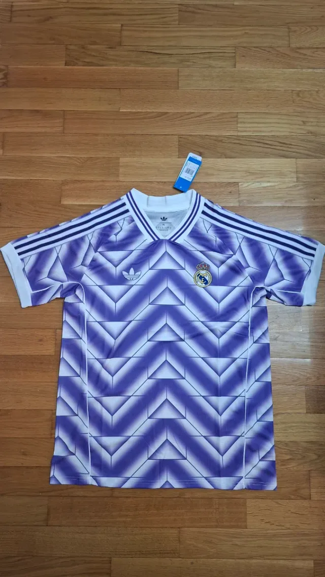 Camiseta Retro Real Madrid Adidas Morada
