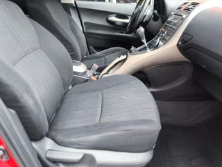 TOYOTA Auris 1.6 VVTi AUTOMATICO