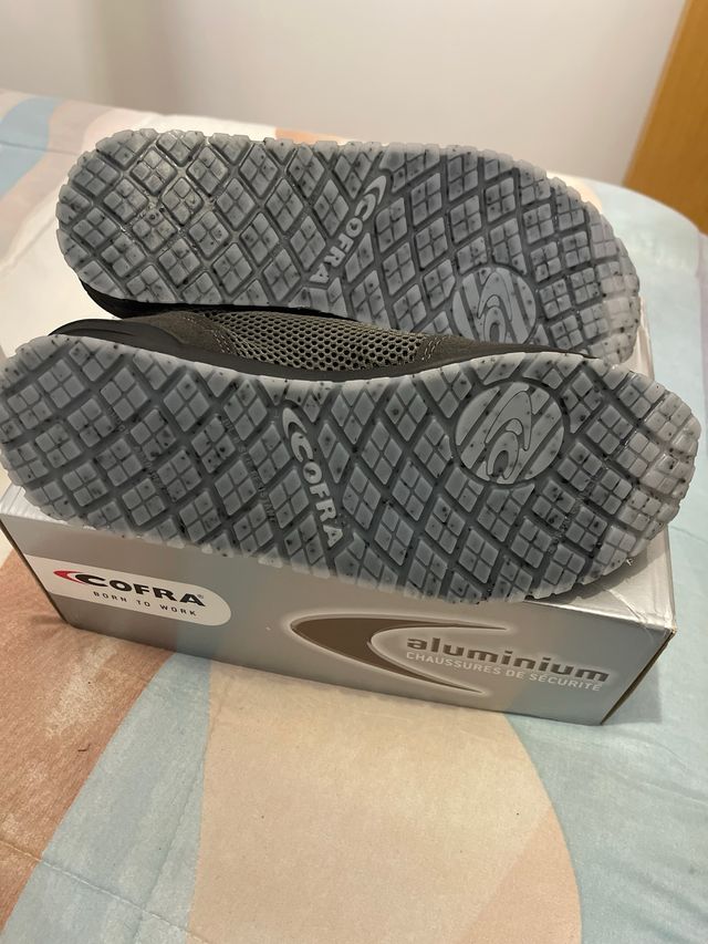 Zapatillas seguridad U-Power grises