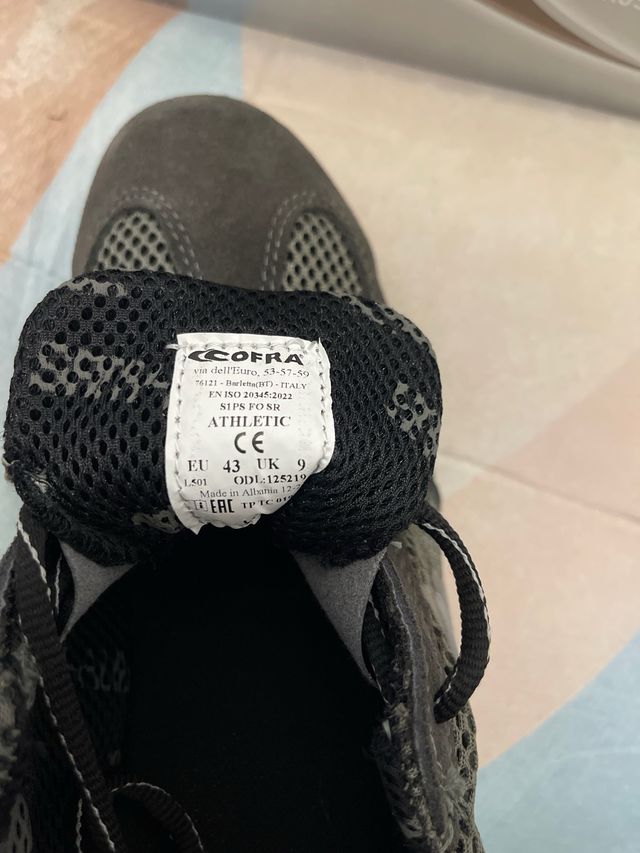 Zapatillas seguridad U-Power grises