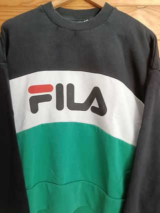 Sudadera Fila Color Negro, Verde y Blanco Talla S.