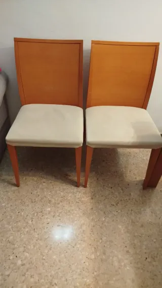 Conjunto de 4 sillas de comedor madera y tela