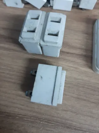 Interruptores y enchufes antiguos