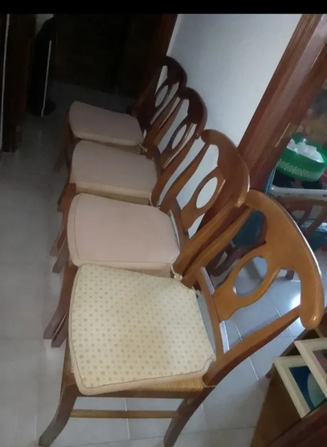 Mesa de madera maciza castaño con tablero de cerám