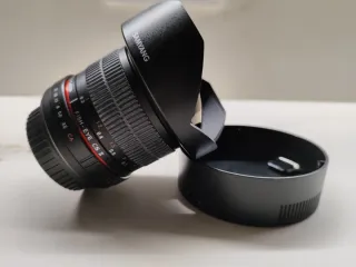 Obiettivo Samyang 8mm F3.5 UMC Fisheye CS II
