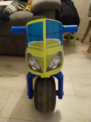 Moto infantil Juguettos