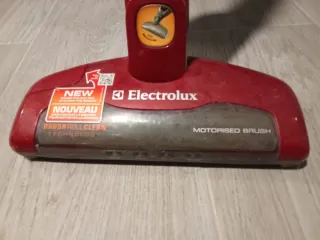 Aspirador Escoba Electrolux Ergorapido Plus 2en1