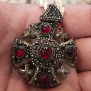 Cruz de Plata Antigua hecha en Jerusalen