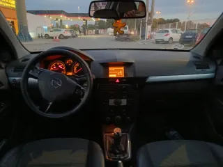 Opel Astra 2010