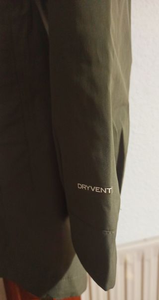 Cortavientos The North Face Mujer. Talla XL- 44/46