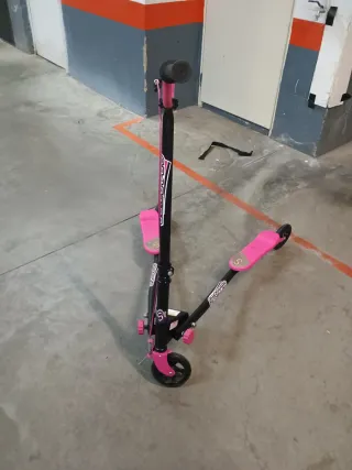 Patinete doble 3 ruedas rosa y negro