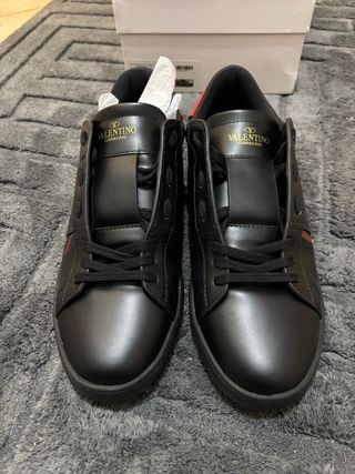 Scarpe Valentino Uomo Pelle Nere Rosse