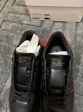 Scarpe Valentino Uomo Pelle Nere Rosse