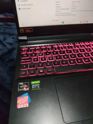 ORDENADOR PORTÁTIL ASUS