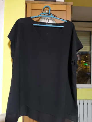 Blusa negra manga corta talla 52