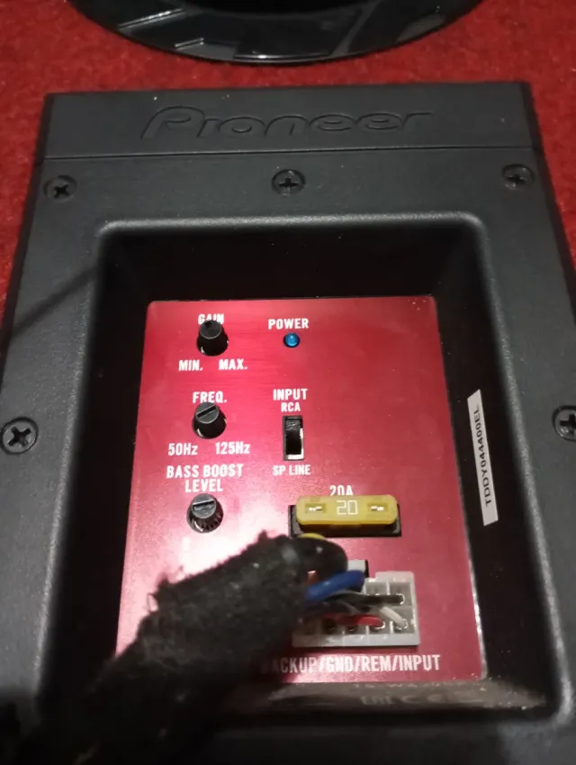 Subwoofer Pioneer TS-WX300A 1300W MAX