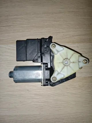 Motor elevalunas trasero izquierdo Bosch