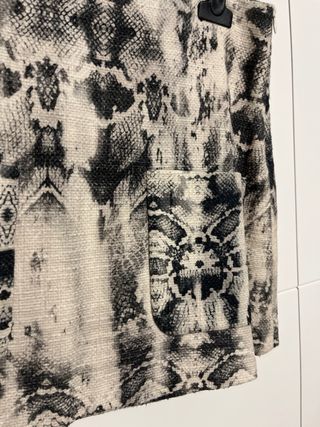 Zara Chaqueta Estampado Serpiente