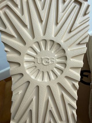 Botas UGG Mujer Beige