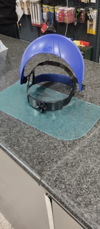 Protector Facial Tesla con Visor