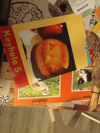 Material didáctico y manualidades