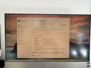 HP All-in-One 27 Plata/Blanco en perfecto estado