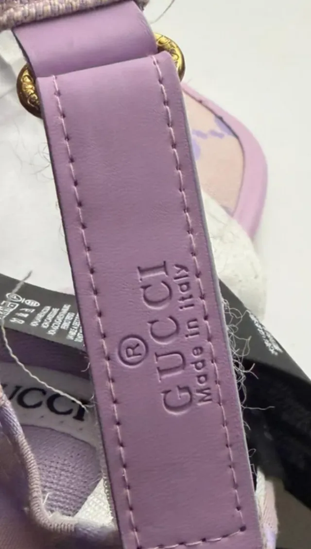 Gorra Gucci Beige y Morado