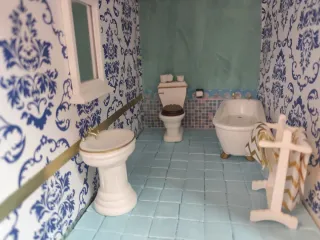 Casa de muñecas rosa con luces LED