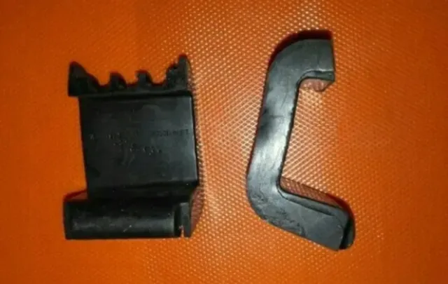 Seat 124 1430: 2ud gomas base radiador