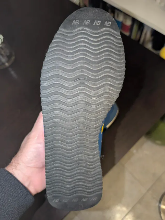 Sneakers New Balance 420 Blu/Giallo Taglia 43