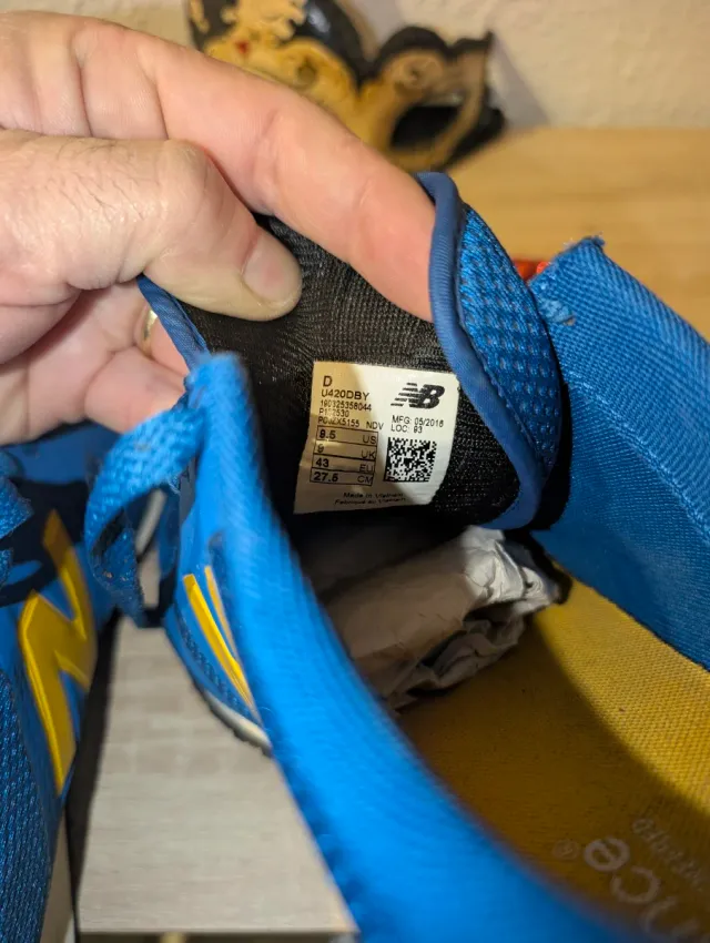 Sneakers New Balance 420 Blu/Giallo Taglia 43