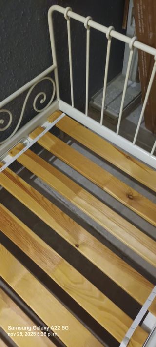 Estructura de cama extensible blanca