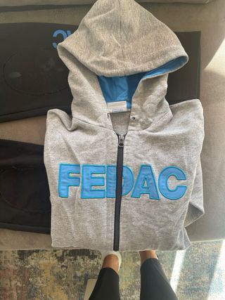 Chándal colegio FEDAC gris y azul