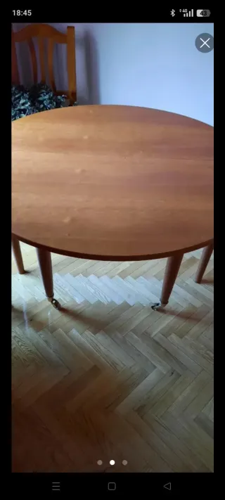 Mesa de salón extensible de madera