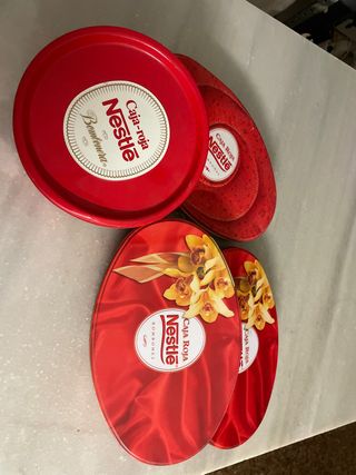 Scatole di latta Nestlé Collezione Rosso