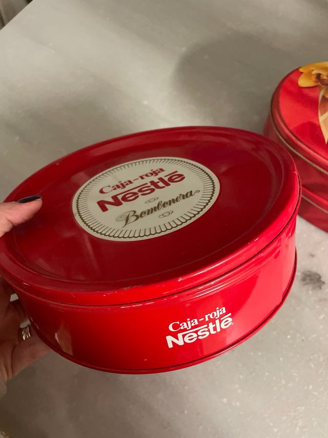 Latas Nestlé Colección Caja Roja