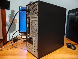 PC Windows 11 Intel i5-2500 NvidiaGT610, 16GB, SSD