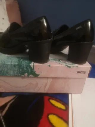 Zapatos negros charol