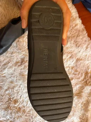 Botines de piel negros