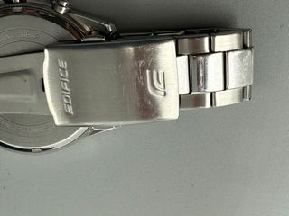 reloj Casio Edifice EFV-570 para caballero