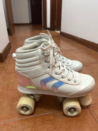 Patines blancos de caña alta talla 37