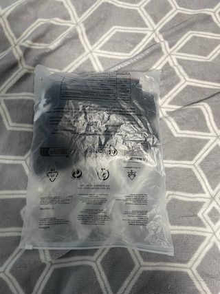 Camiseta Gallery Dept. Hollywood CA Negra